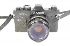 Canon(キャノン)一眼レフカメラ　FTb　ブラックボディ (レンズ付き)